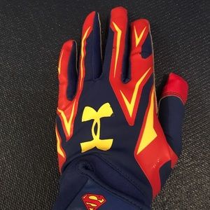 superman football gloves